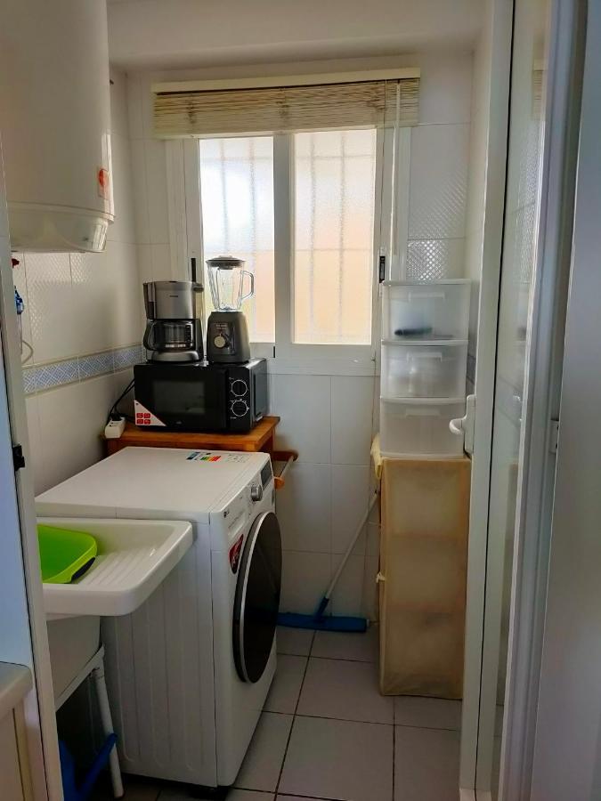 Piso En La Primera Linea Del Mar Con 2 Dormitorios ベニドルム エクステリア 写真