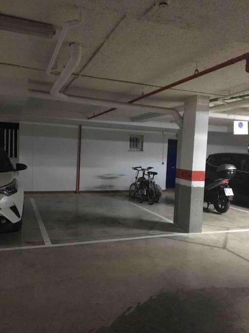 Piso En La Primera Linea Del Mar Con 2 Dormitorios ベニドルム エクステリア 写真