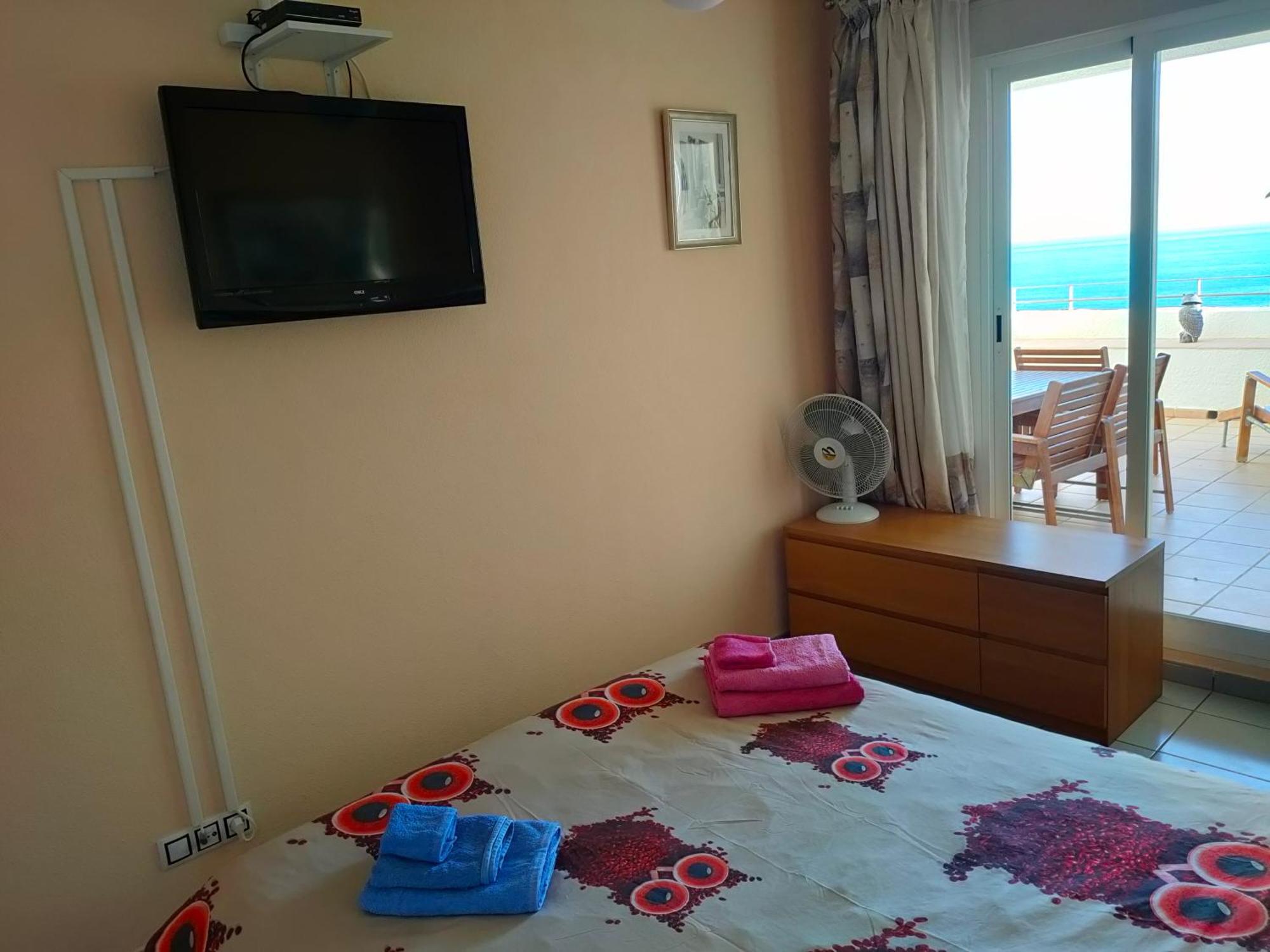 Piso En La Primera Linea Del Mar Con 2 Dormitorios ベニドルム エクステリア 写真